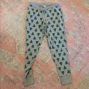 Hanna Andersson Gray Pajama Pants with Green Tree Accents